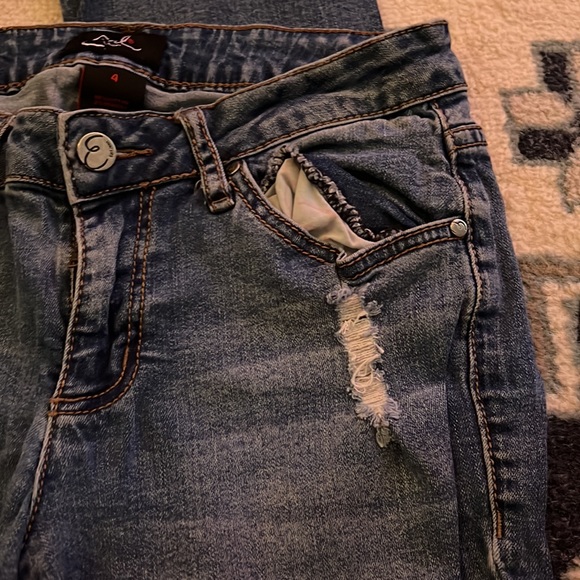 Earl jeans size 4 - Picture 4 of 7